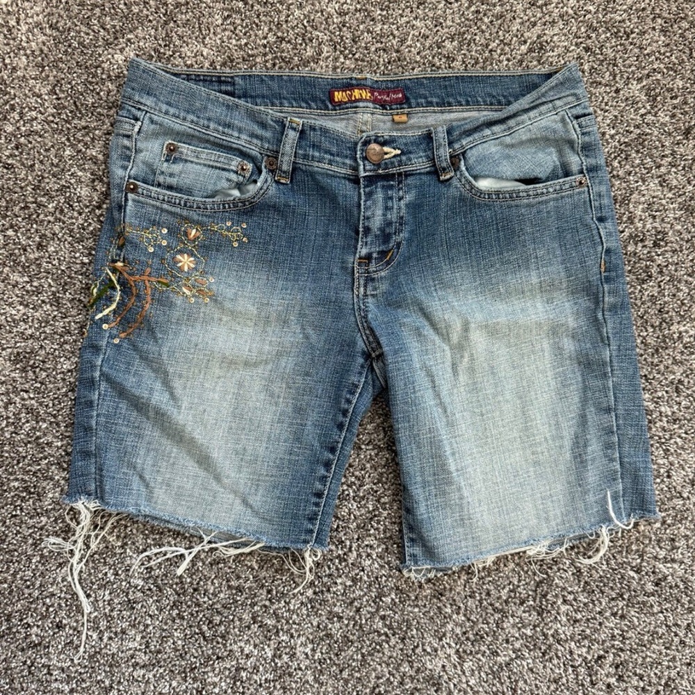 Embroidered Denim Shorts with Frayed Hem